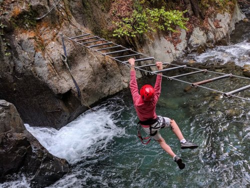 L'aventure scolaire by Pyrénéees Trekking